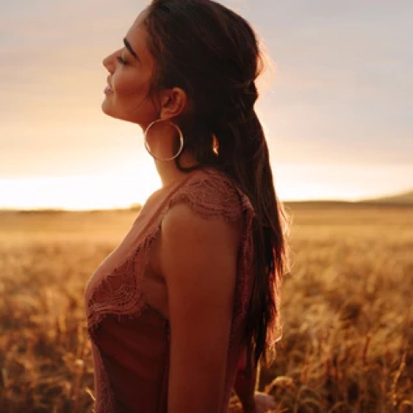 Meet your Posher, Tyna - Picture 2 of 3